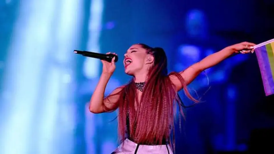 La cantante estadounidense ha mostrado públicamente su apoyo a la comunidad LGBTQ+ y a las personas trans./I:@arianagrande