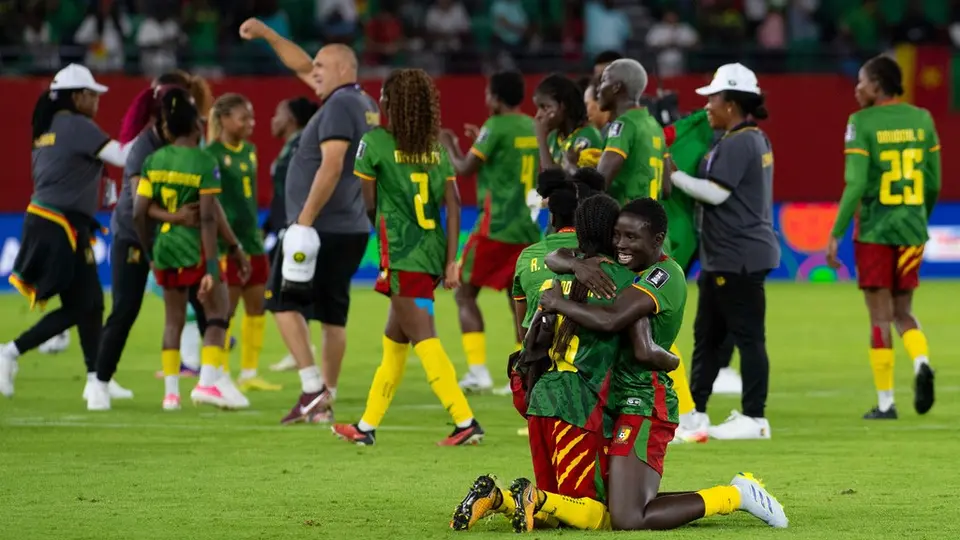 Jugadoras de Camerún celebran ganar la Copa Africana de Naciones | AP