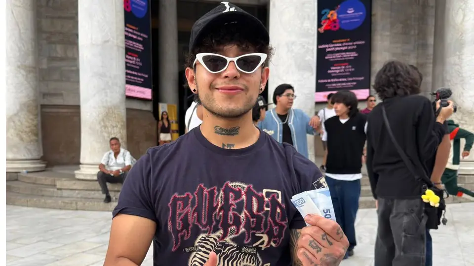 El encuentro en Bellas Artes ofreció premios de 2 mil pesos al primer lugar, mil al segundo y 500 pesos al tercero./ Georgina Sánchez