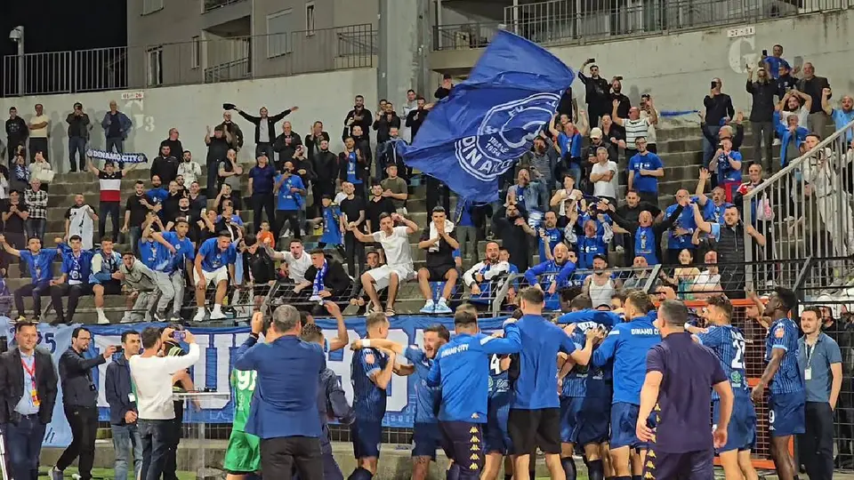 El dueño del Dinamo City recompensa a sus jugadores con una lluvia de billetes