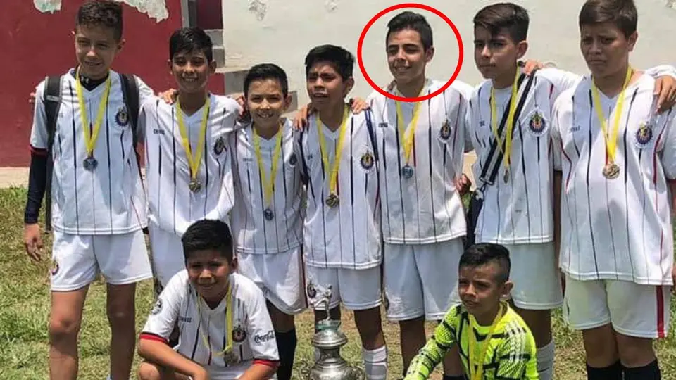 Hugo Camberos en un torneo juvenil de chivas | ESPECIAL