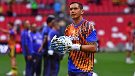¿Entierran a Malagón? Rodolfo Cota domina las estadísticas del Apertura 2026