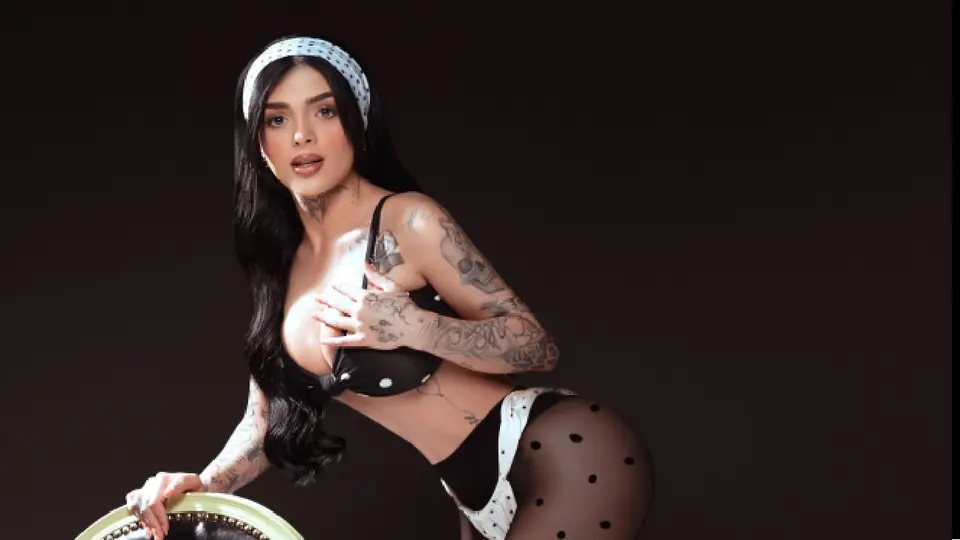 Karely se mostró satisfecha con la propiedad y donde estará con su familia / Especial