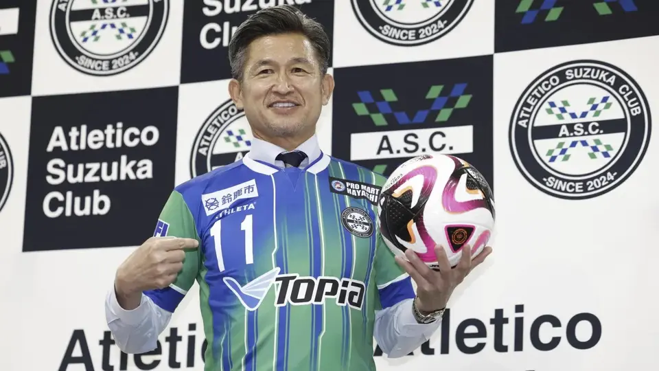 Kazuyoshi Miura en su presentación con Suzuka en 2024 | AP