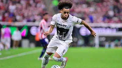 ¿Por qué Adalberto Carrasquilla no ha arrancado como titular con Esteban Solari?