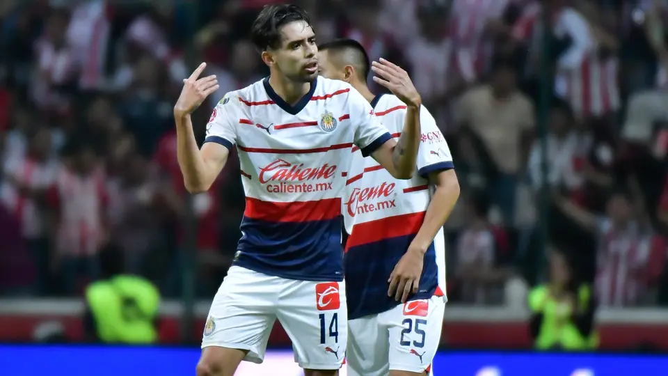Ricardo Marín festeja el gol 4,000 en la historia del Rebaño | Imago7