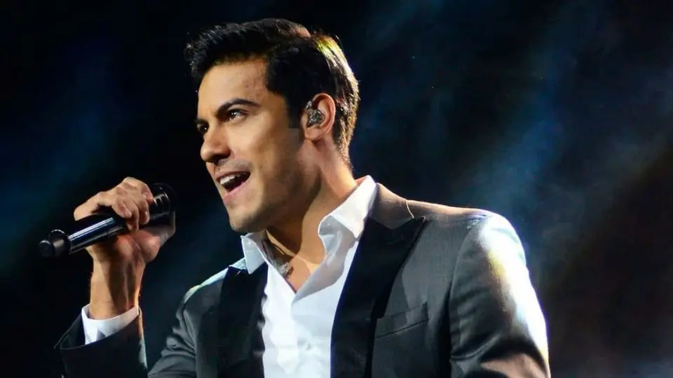 Carlos Rivera pospone sus conciertos por Latinoamérica por lesión en sus cuerdas bucales