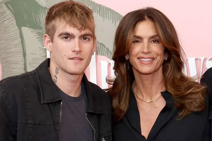 Una llamada al 911 desde el centro de rehabilitación donde estaba Presley habría mencionado un paro cardíaco y una sobredosis./@presleygerber