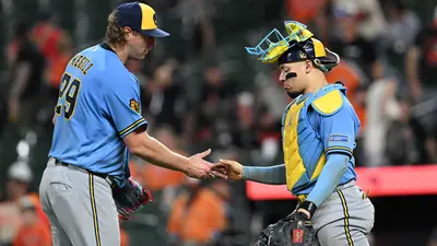 ¡Históricos! Brewers logran 98 victorias y rompen récord de franquicia