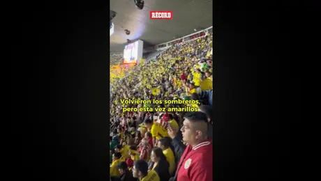 Regresan los sombreros al Estadio Azteca; ahora son amarillos