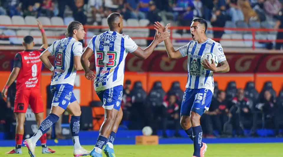 Salomón Roldón acerca al Pachuca ante los Xolos de Tijuana | IMAGO7