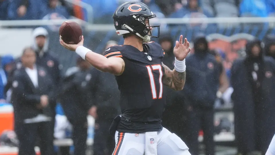 Tyson Bagent, mariscal de campo suplente de los Chicago Bears, en juego ante Vikings | AP