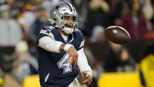 Cowboys: Troy Aikman muestra desconfianza por Prescott para duelo vs. Tampa Bay
