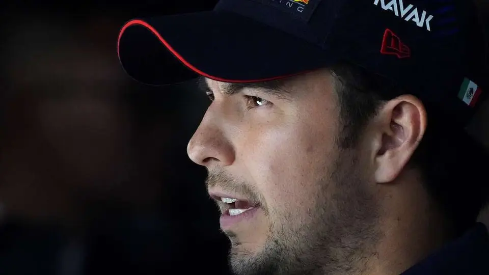Checo Pérez se preocupa por el fuerte ritmo demostrado por de Ferrari y Aston Martin
