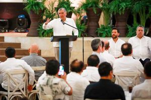 Adán Augusto señala la importancia de fortalecer el desarrollo económico y social en Yucatán