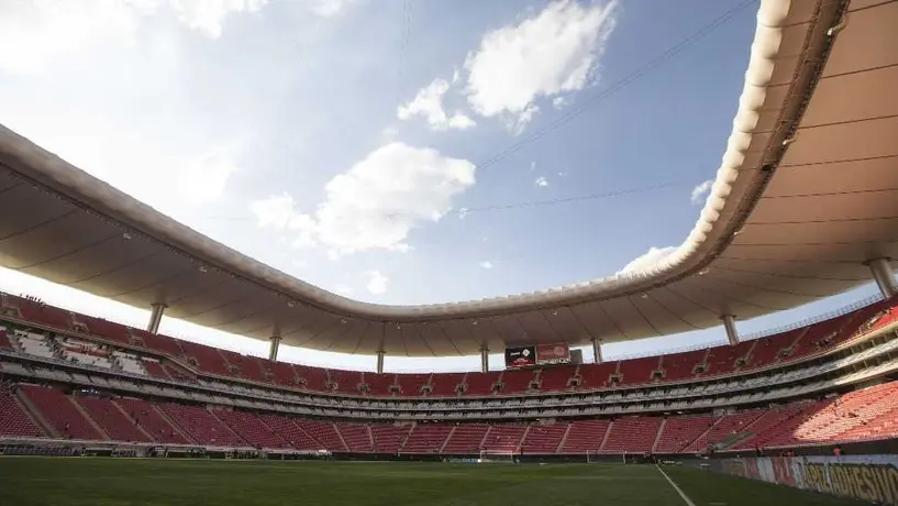 Joven lesionado por arma blanca acudió al Akron para solicitar ayuda durante el partido
