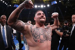 Andy Ruíz le habría sido infiel a su esposa con ex de Lupillo Rivera