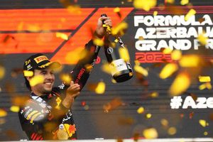 Checo Pérez: Así reaccionó la prensa internacional por la victoria del mexicano