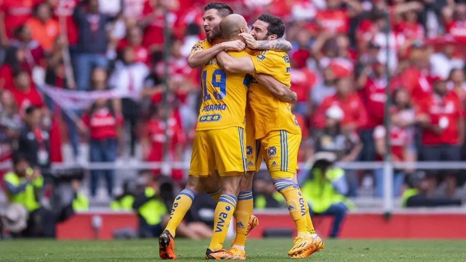 Tigres sufre ante Toluca y avanza a Semifinales