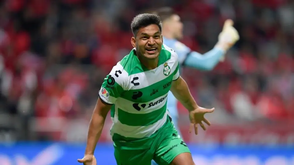 Eduardo Aguirre apunta a dejar Santos para fichar con Cruz Azul
