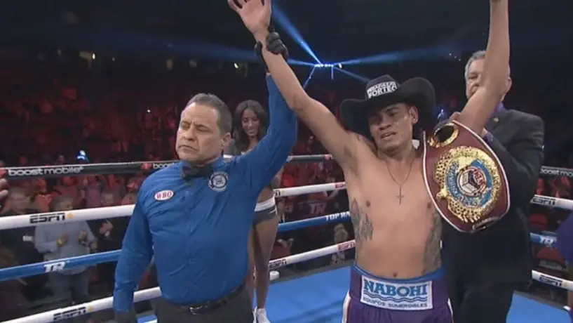 Emanuel "Vaquero" Navarrete venció a Liam Wilson y se convirtió en Tricampeón Mundial