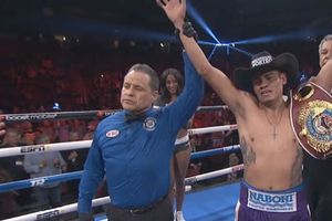Emanuel "Vaquero" Navarrete venció a Liam Wilson y se convirtió en Tricampeón Mundial