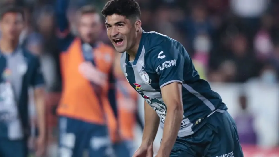 Presidente de Pachuca explicó la salida de Nico Ibáñez: ‘Quería quedarse en el club’
