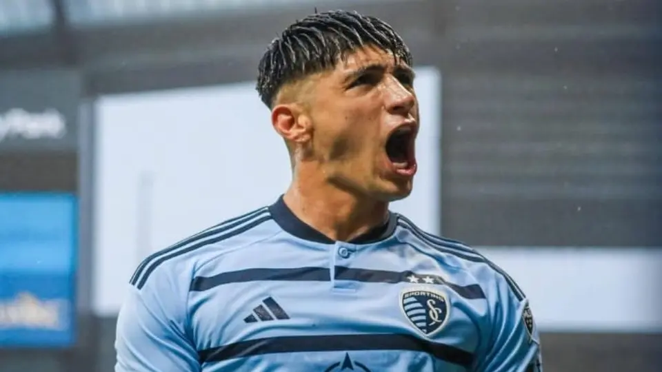 Alan Pulido sobre su fichaje a Cruz Azul: 'Mi representante lo está analizando'