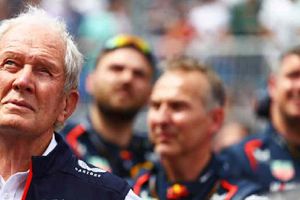 Helmut Marko defendió a Checo Pérez tras el desastre en Mónaco: 'No fue su culpa'