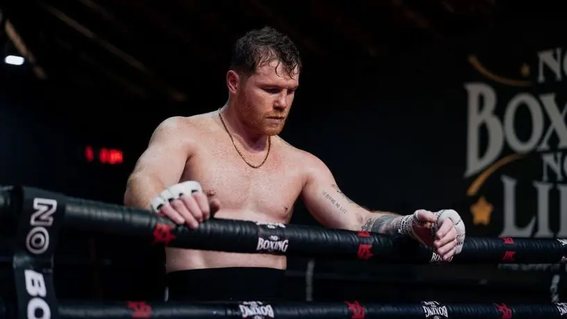 'Canelo' Álvarez y las peores batallas de su vida: la soledad y su hermano