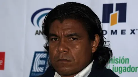 Melvin Brown sorprendió a aficionados con radical cambio físico en partido de leyendas