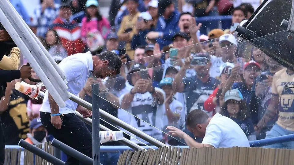 Rafa Puente deja de ser el DT de los Pumas de la UNAM