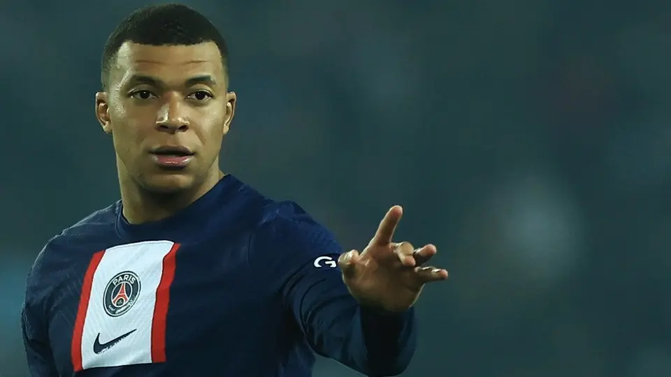 Mbappé desmiente que se quiera ir del PSG para fichar con el Real Madrid: 'Estoy muy feliz en París'