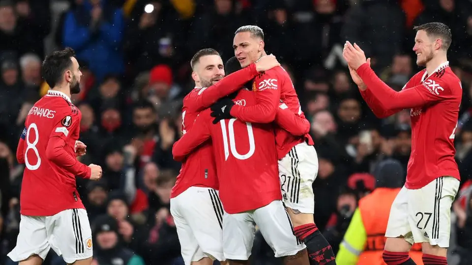 Manchester United golea al Betis y encamina su paso en Europa League