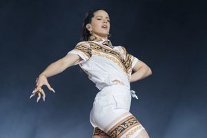 Fan de Rosalía 'presumió' en redes sociales haber conseguido boleto para su show en el Zócalo