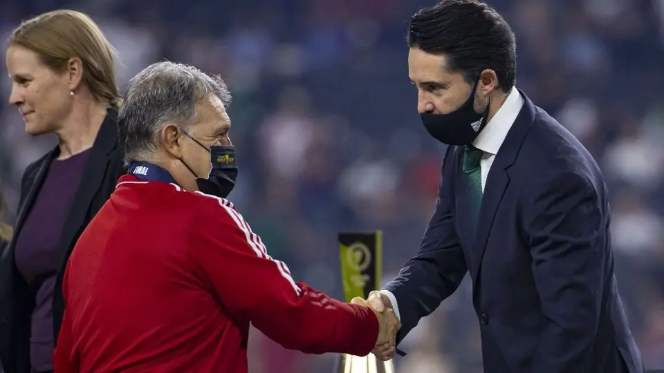 Selección Mexicana: Yon de Luisa afirmó que Martino decidió salir de frente en el Aeropuerto