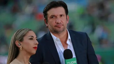 ¿Traidor? Kikín Fonseca luce los colores de EU en juego de México
