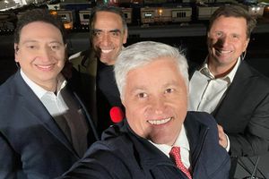 Garay, Sutcliffe, Burak y Coello, juntos por primera vez previo al Super Bowl LVII