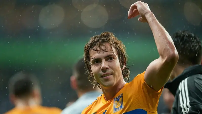 Tigres: Sebastián Córdova fue recibido como 'héroe' por sus vecinos tras el Clásico Regio