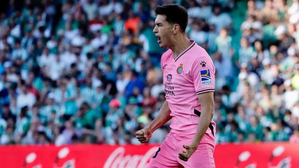César Montes no piensa perder contra el Barça: 'Me quiero ir con los 3 puntos a casa'
