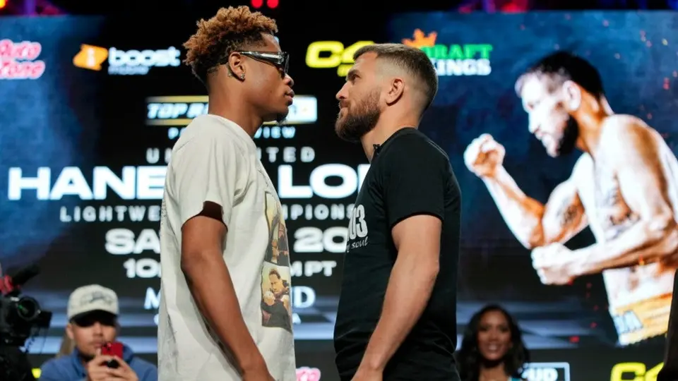 ¡Devin Haney y Vasyl Lomachenko a los empujones en el pesaje!