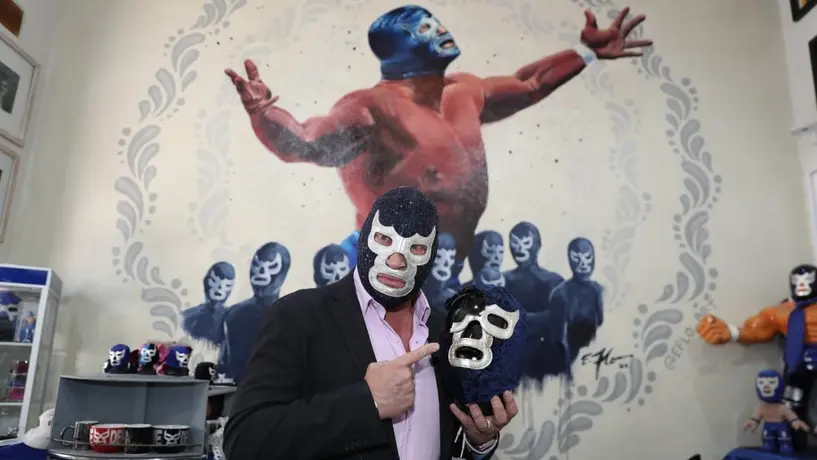 Blue Demon Jr celebra el primer aniversario de su galería en la CDMX