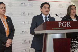 Gualberto Ramírez, exfuncionario de la SEIDO, es acusado de tortura en el caso Ayotzinapa