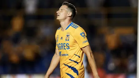 Florian Thauvin dejó de ser jugador de los Tigres