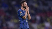 Miguel Layún es acusado de hacer propaganda política y violar Código de Ética