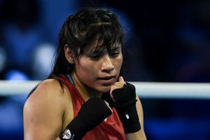 La boxeadora Esmeralda Falcón rifa su uniforme olímpico para poder ir a Mundial en la India