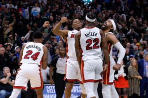 Heat remonta de nuevo y elimina a Bucks