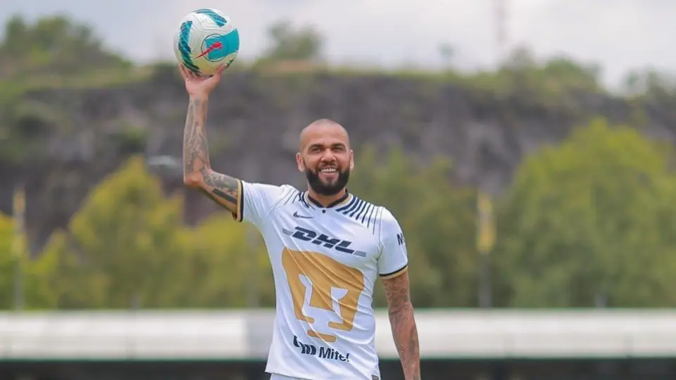 Dani Alves: Jueza revela el millonario sueldo del jugador con Pumas