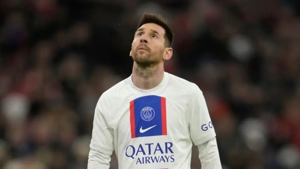 Emmanuel Petit aconseja a Lionel Messi salir del PSG: 'Vete del club'