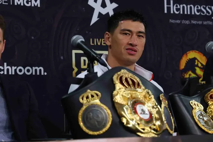 Dmitry Bivol se cansó de pretextos y pidió pelear contra Canelo en 168 libras